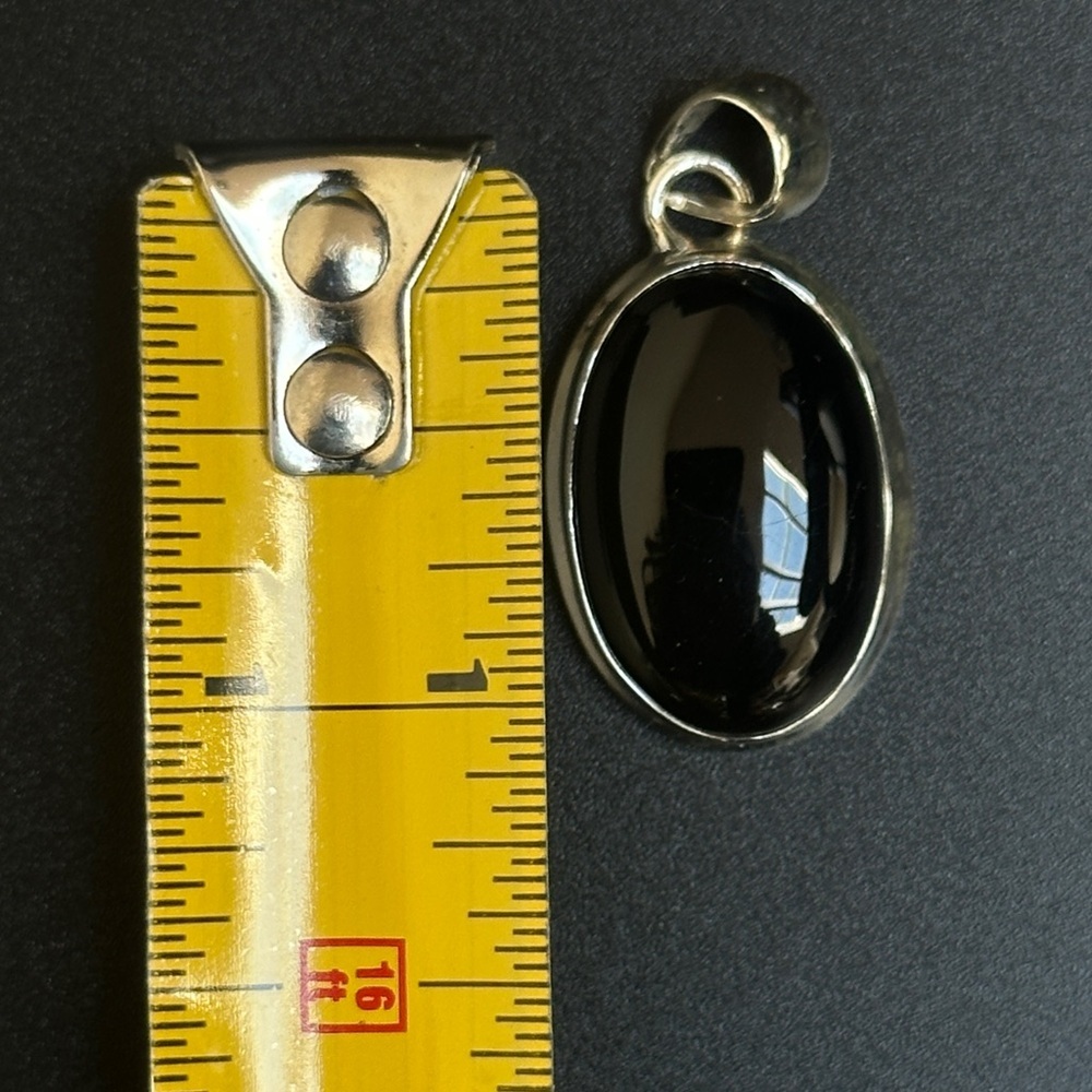 Classic Black Onyx Pendant - Oval Shape - Picture 6 of 6